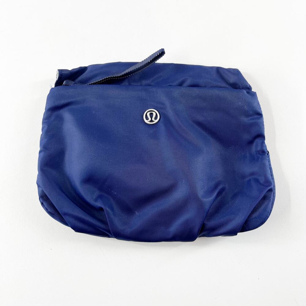Lululemon Blue Nylon Small Pouch Wallet Zip Pocket